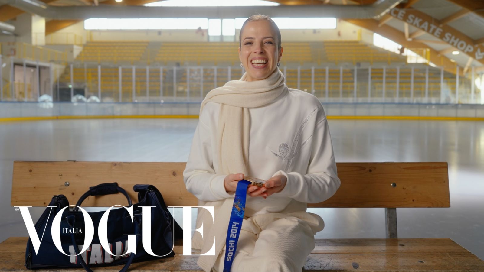Carolina Kostner svela cosa non può mancare nella sua Champion Bag