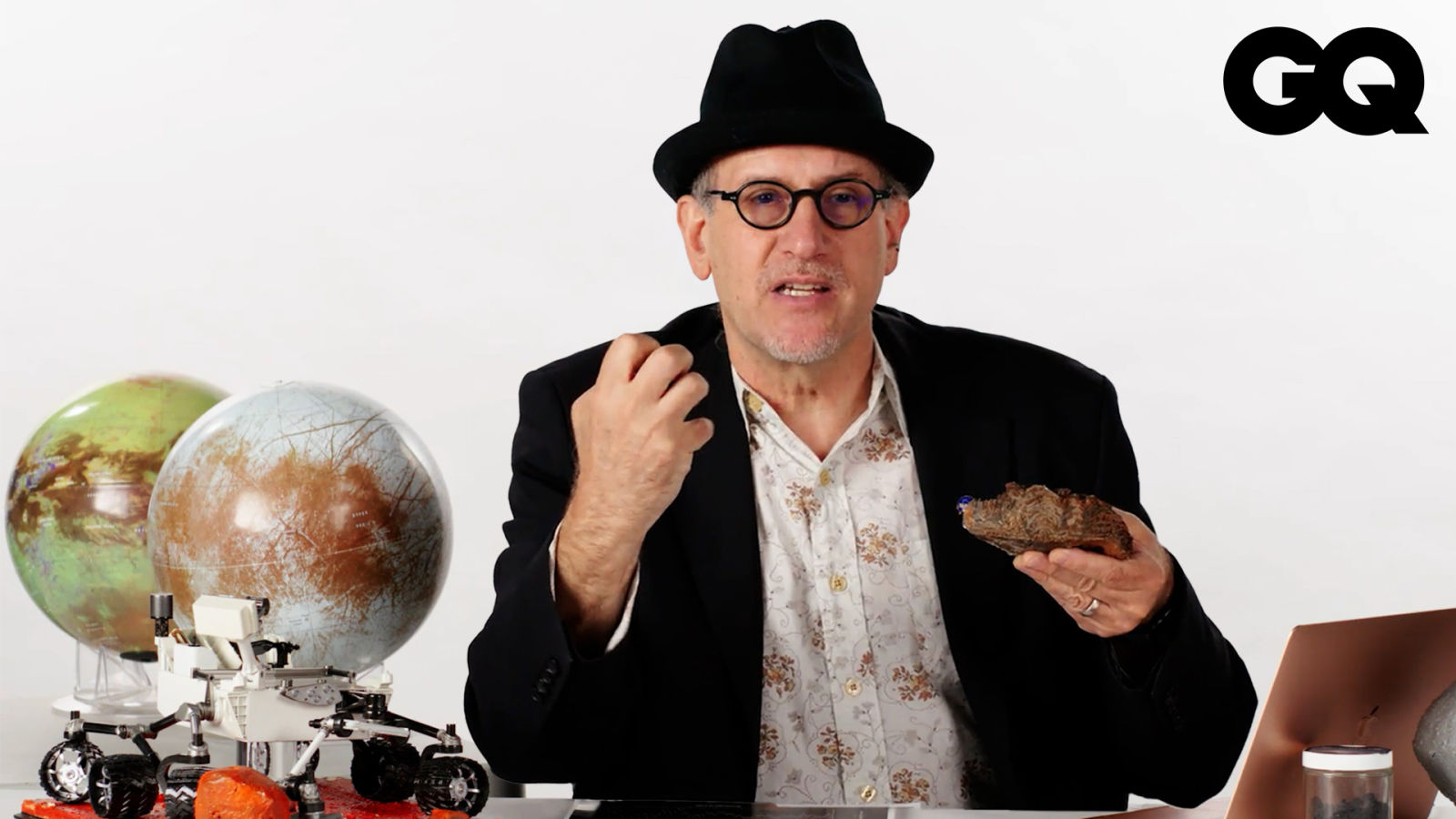 外星人存在嗎？NASA科學家揭秘：最可能宜居的星球其實離地球很近！網友狂問一次解答｜名人專業問答｜GQ Taiwan