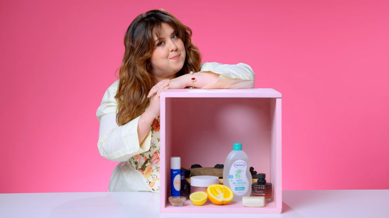 Lalachus se enfrenta al test de perfumes