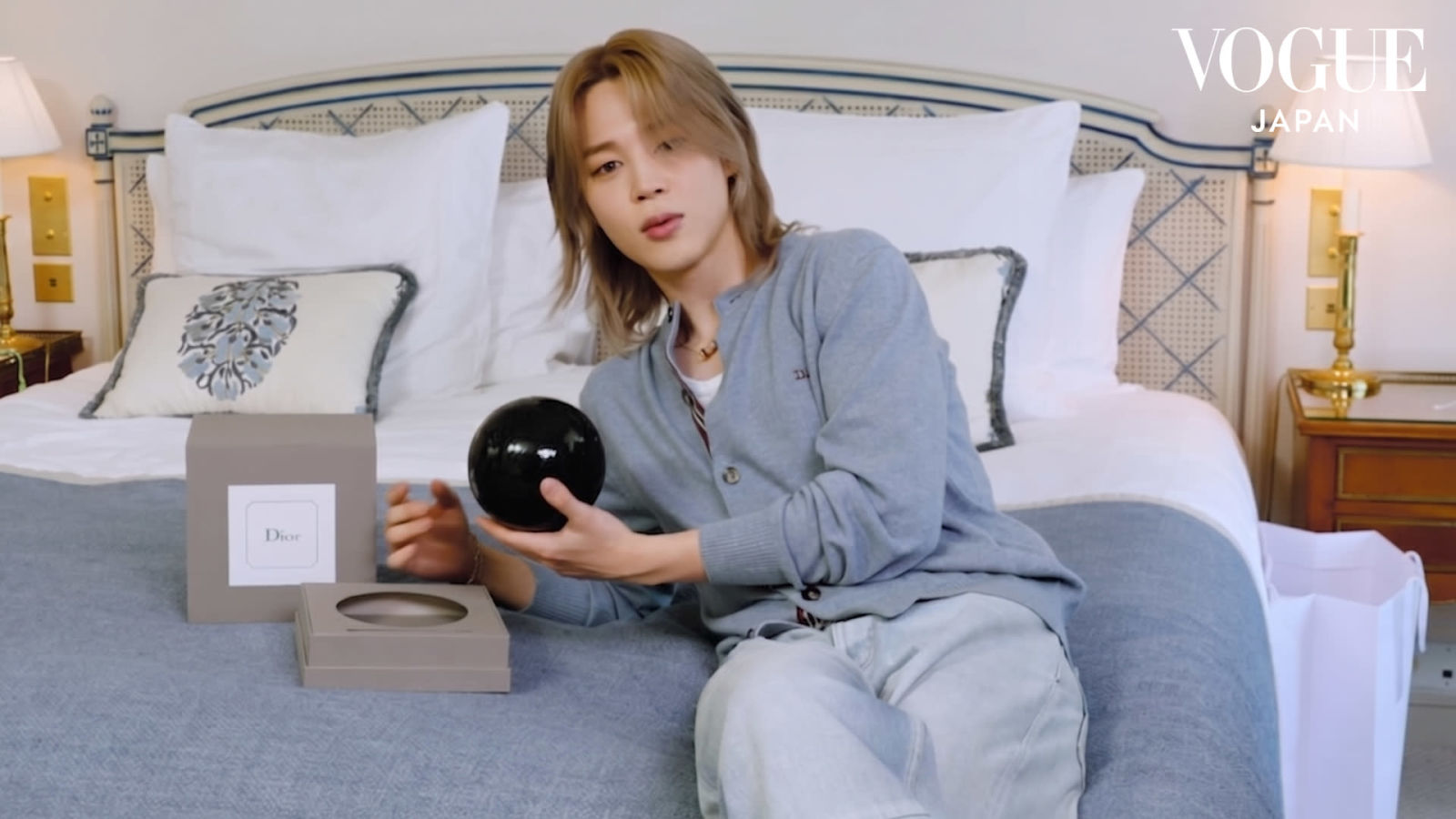 BTS Jiminがパリで過ごす1日。Diorショーへの準備の裏側。| Last Looks | VOGUE JAPAN