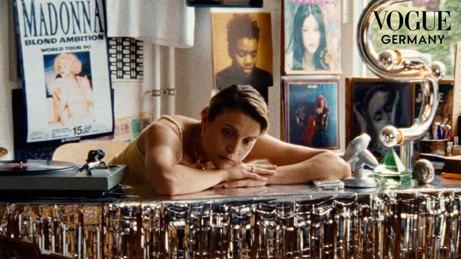 Love is all around you | VOGUE Germany