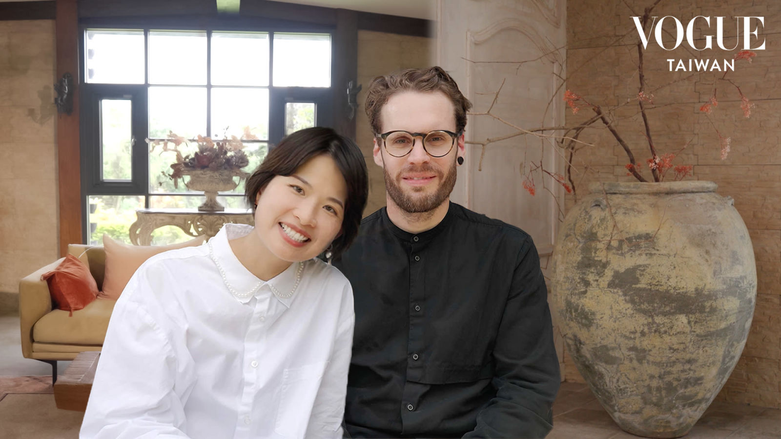 隱身彰化山丘的秘境！走進VNV Pâtisserie創辦人夫妻檔的南歐莊園：「好好珍藏，就是對它的尊重」傳承家族美學、來自法國古董市集、峇里島的珍貴收藏｜我的家物室｜Vogue Taiwan