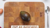 Dos & Don'ts: Cut an avocado - La Cucina Italiana USA