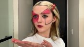 Maisie Williams comparte el sencillo y liberador step by step de un maquillaje sin presunciones.