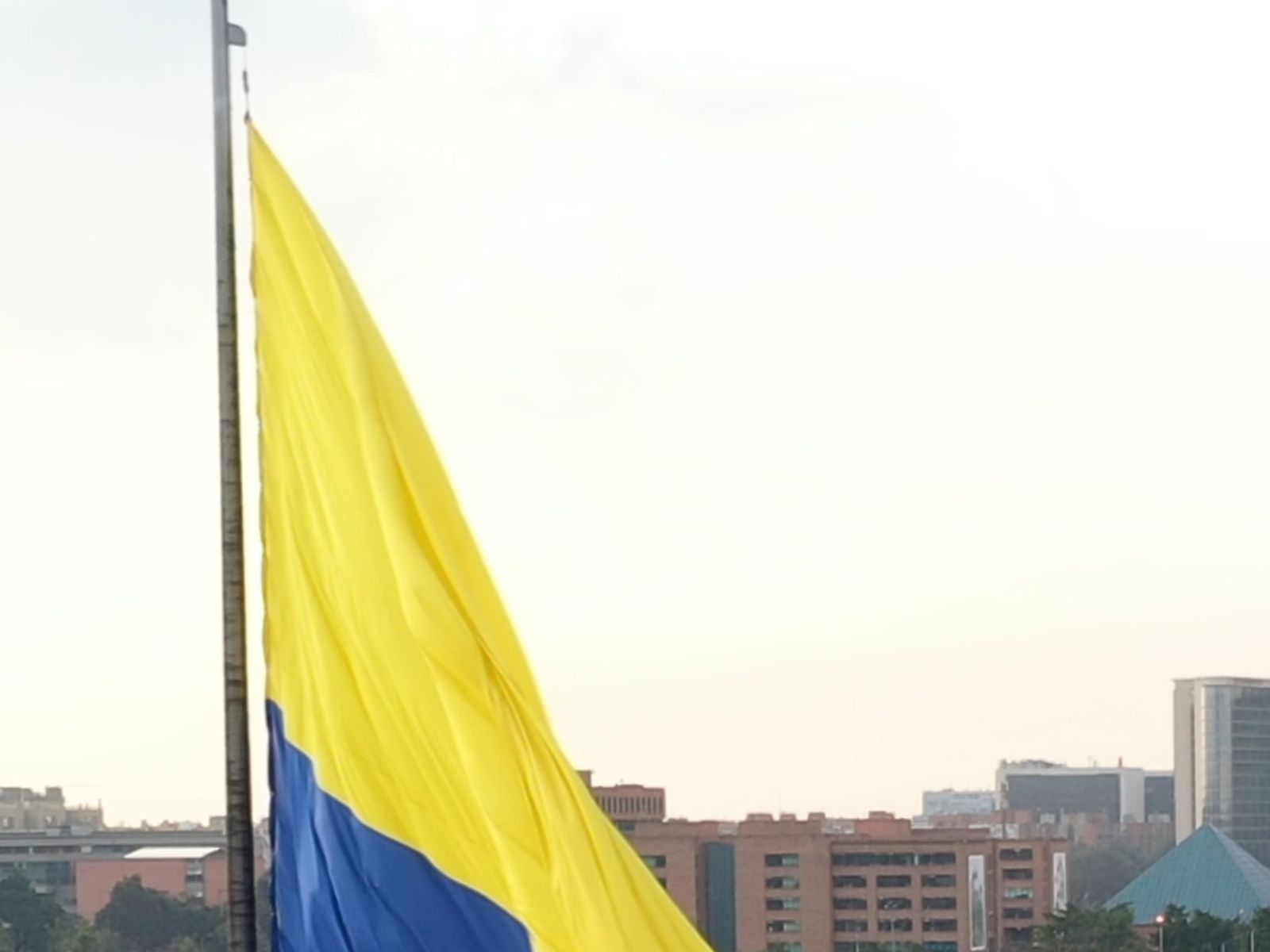 Con la ayuda de EE UU e Israel, De la Espriella promete un "Estado inteligente" para Colombia