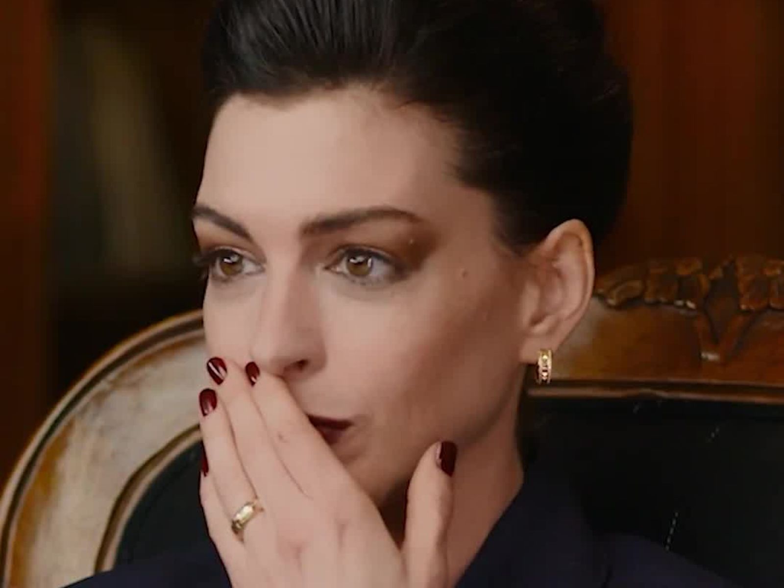 Anne Hathaway se emociona recordando ''El diablo viste de Prada''