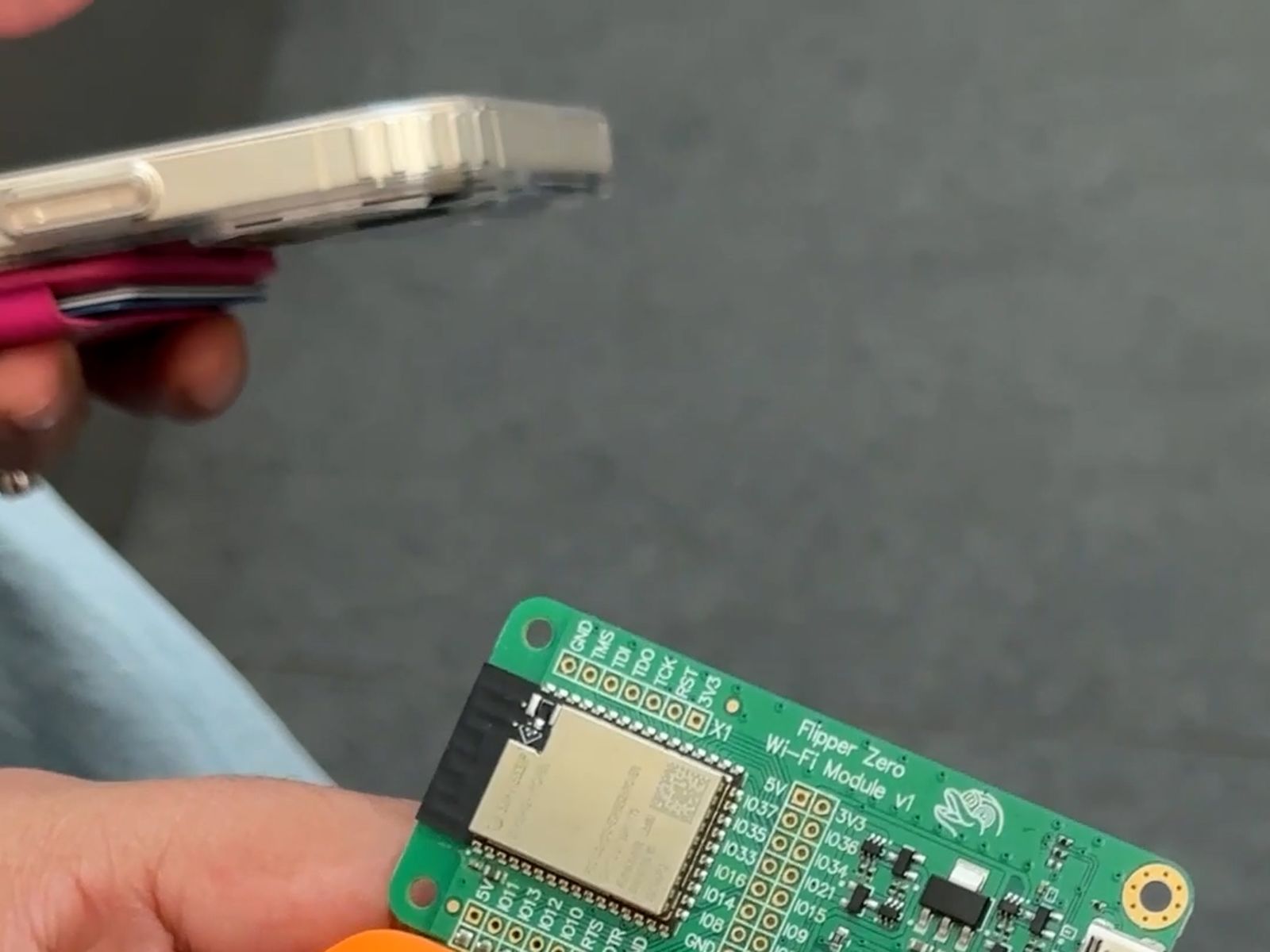 Así de fácil te roban tus datos con redes Wi-Fi piratas