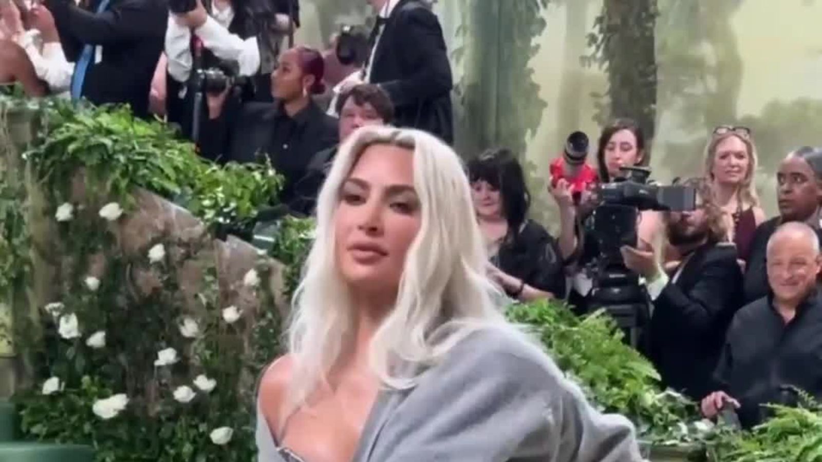 Los looks de las Kardashian en la Met Gala