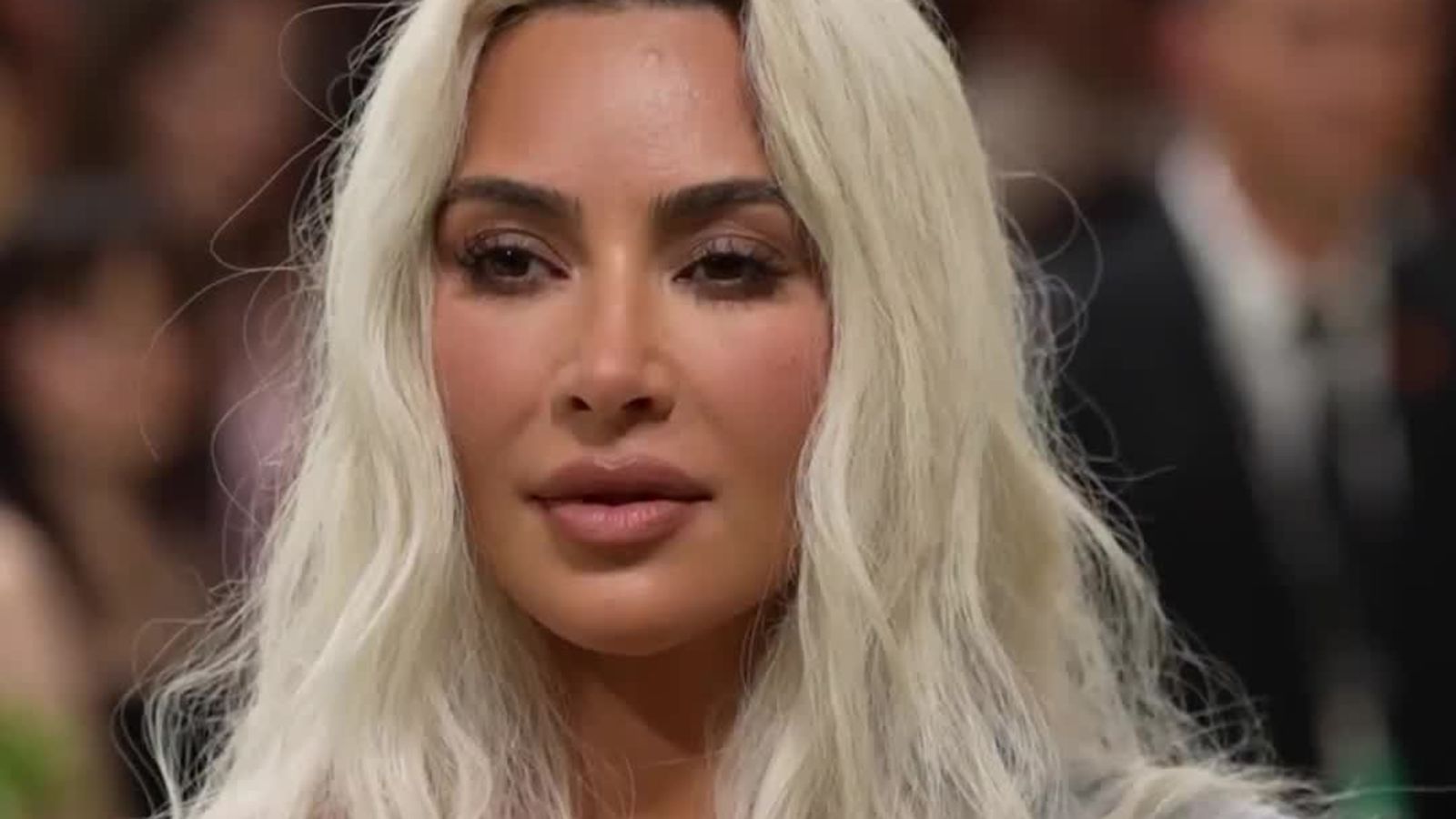Kim Kardashian: todo sobre su polémico corsé en la Met Gala