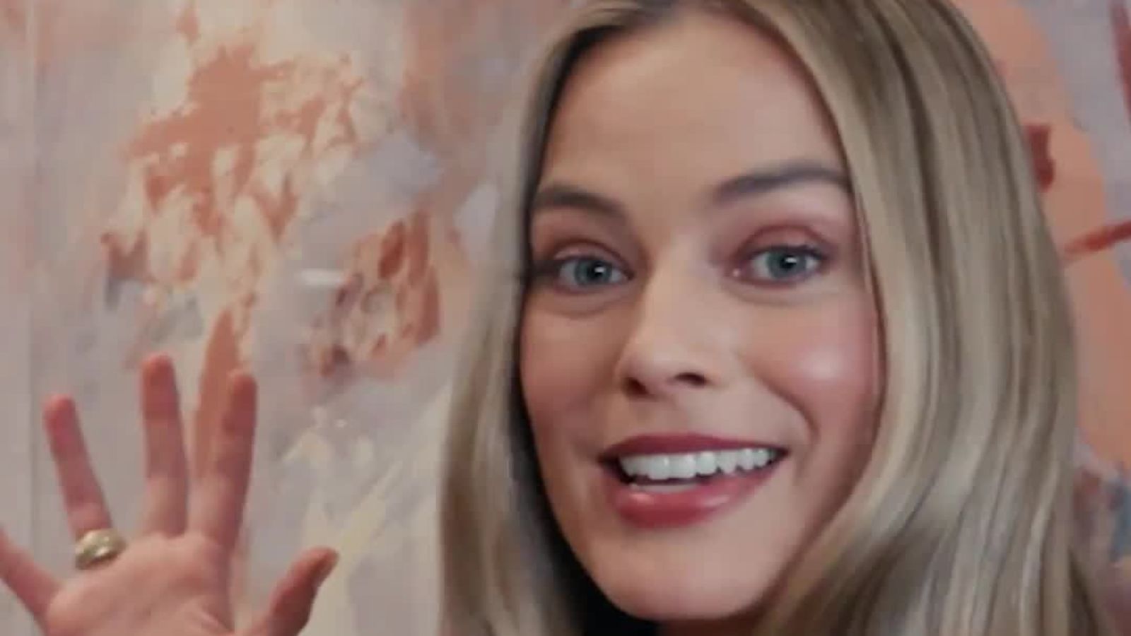 Margot Robbie nos enseña sus espectaculares oficinas