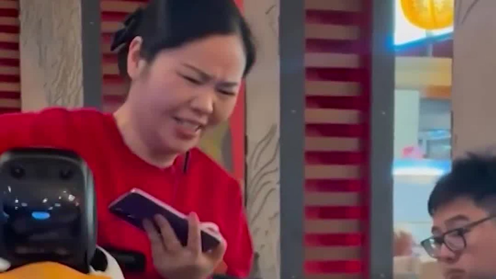 Robot Dances Itself Into A Frenzy At California Restaurant