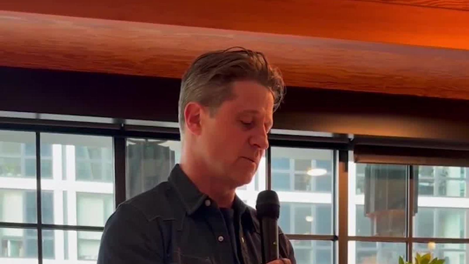 Crypto Skeptic Ben McKenzie Reads Mean Tweets at Our First WIRED@Night Live Event
