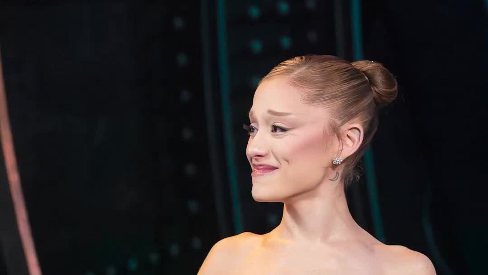 VOGUE News: Design-Collab, Tag der Frauengesundheit und Ariana Grandes neue Single