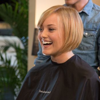 Growing out a Pixie Cut? Here’s the Perfect Transition Hairstyle