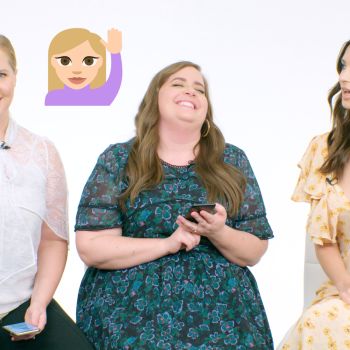 Amy Schumer, Aidy Bryant & Emily Ratajkowski Show Us the Last Thing on Their Phones