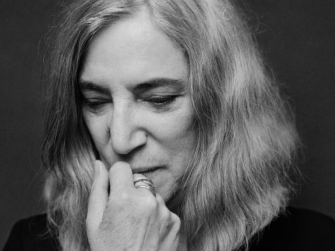Patti Smith Reveals the Backstory to Her Most Successful Song and Performs Live With David Remnick
