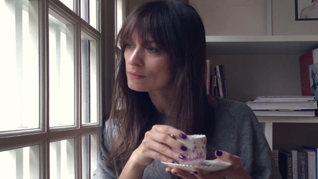 The 5-Step French Girl Workout With Model Caroline de Maigret