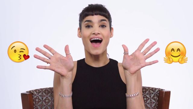 Star Trek’s Sofia Boutella Shows Us the Last Thing on Her Phone