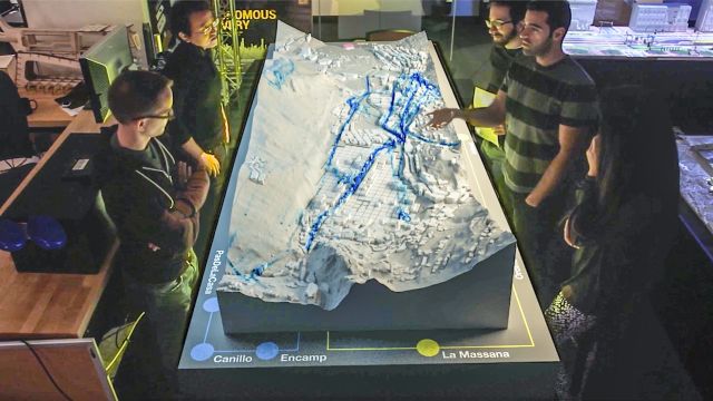 Science of Teams: How MIT Media Lab Creates Cities Using Lego and Augmented Reality