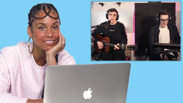 Alicia Keys Watches Fan Covers on YouTube