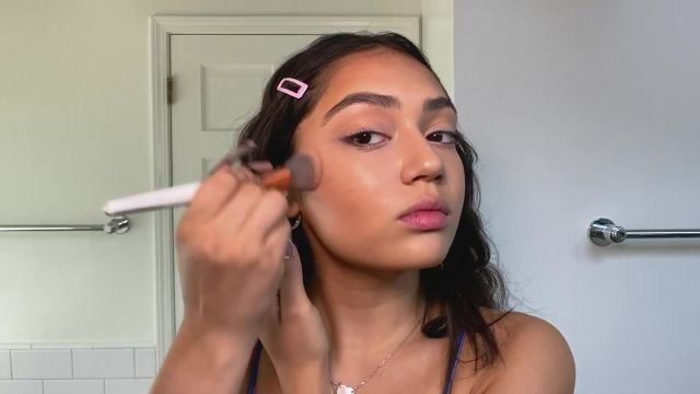 Avani Gregg’s Official Guide to Everyday Makeup