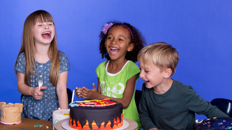 Fallon, Alexandra and Luka Describe Their Dream Cake