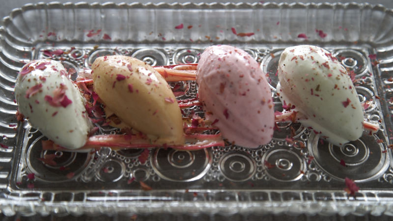 How to Make a Quenelle