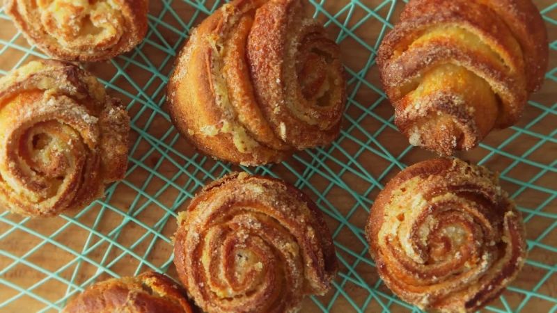 How to Make 3-Ingredient Morning Buns