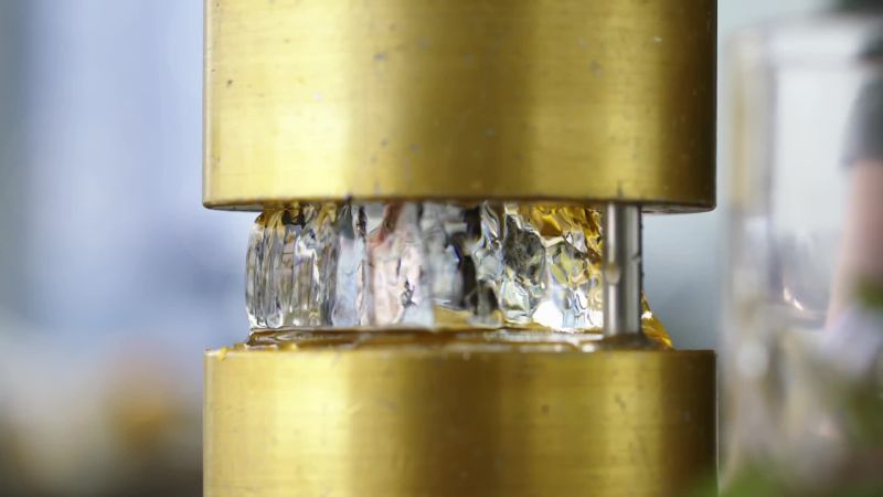 How to Crush Ice Into the Perfect Sphere 