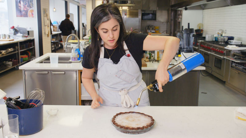 Claire Makes Bruleed Pumpkin Pie