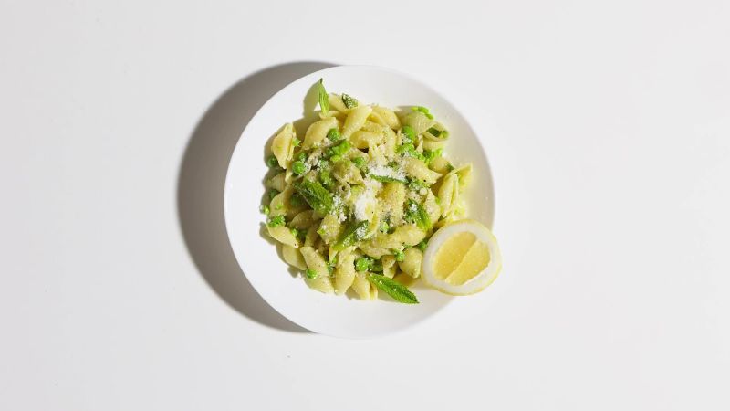 Creamy Pasta with Peas and Mint
