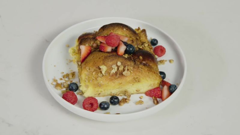 Baked French Toast with Pecan Crumble