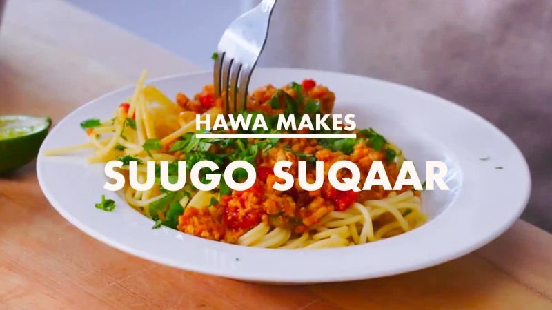 Hawa Makes Suugo Suqaar (Somali Pasta)