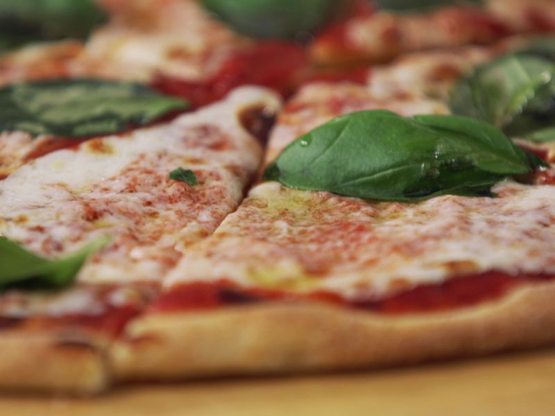 Mario Batali’s Pizza Aglio, Olio, e Peperoncino Recipe Bon Appétit