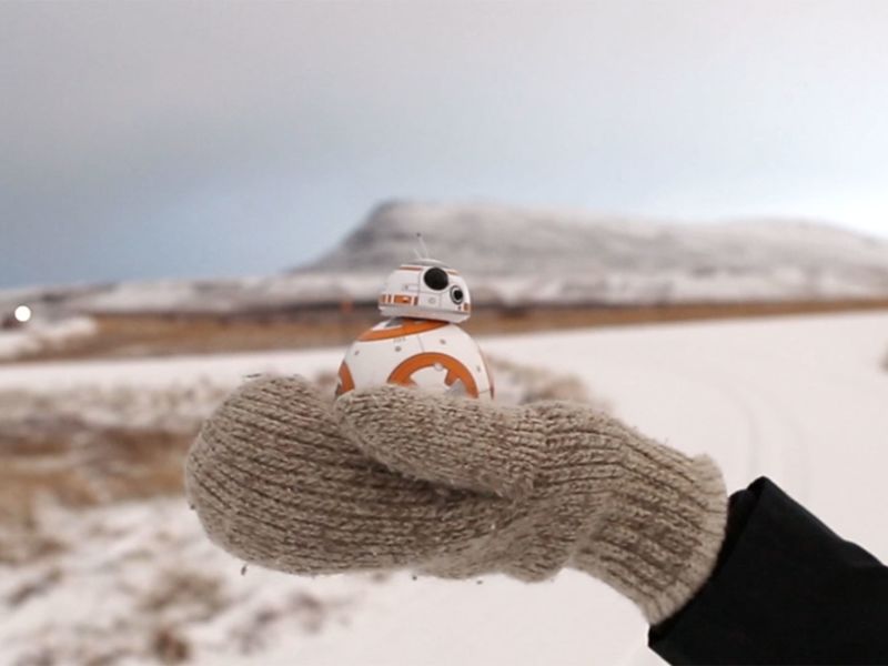 Star Wars' BB-8 Goes Rogue, Takes Extravagant Vacation (Courtesy of Traveler)