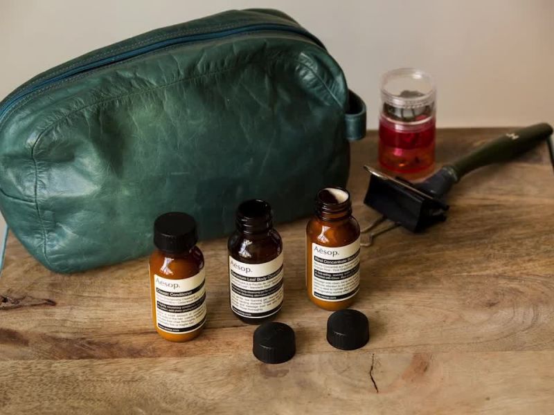 How to Pack Your Dopp Kit