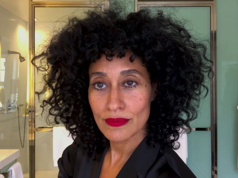 Tracee Ellis Ross’s Guide to Fabulous Curls and Going Foundation-Free