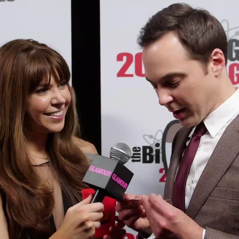 Questions Out of a Cup With the Cast of The Big Bang Theory