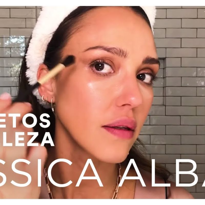 Jessica Alba nos muestra cómo hacer un smokey eye