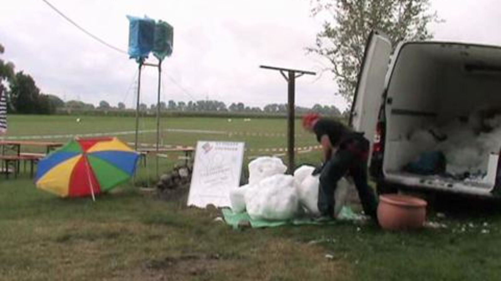 Obsessed: Building Enormous Snowmen With the Boss of Frost