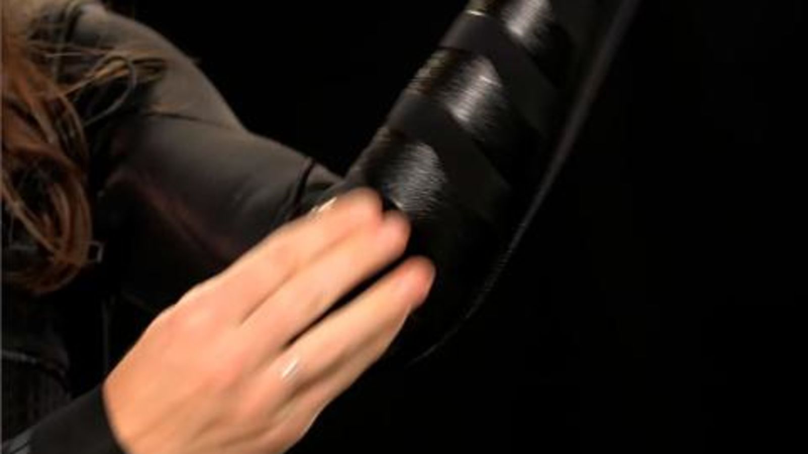 Staff Picks: Isurus I-Evade 434 Hooded Fullsuit