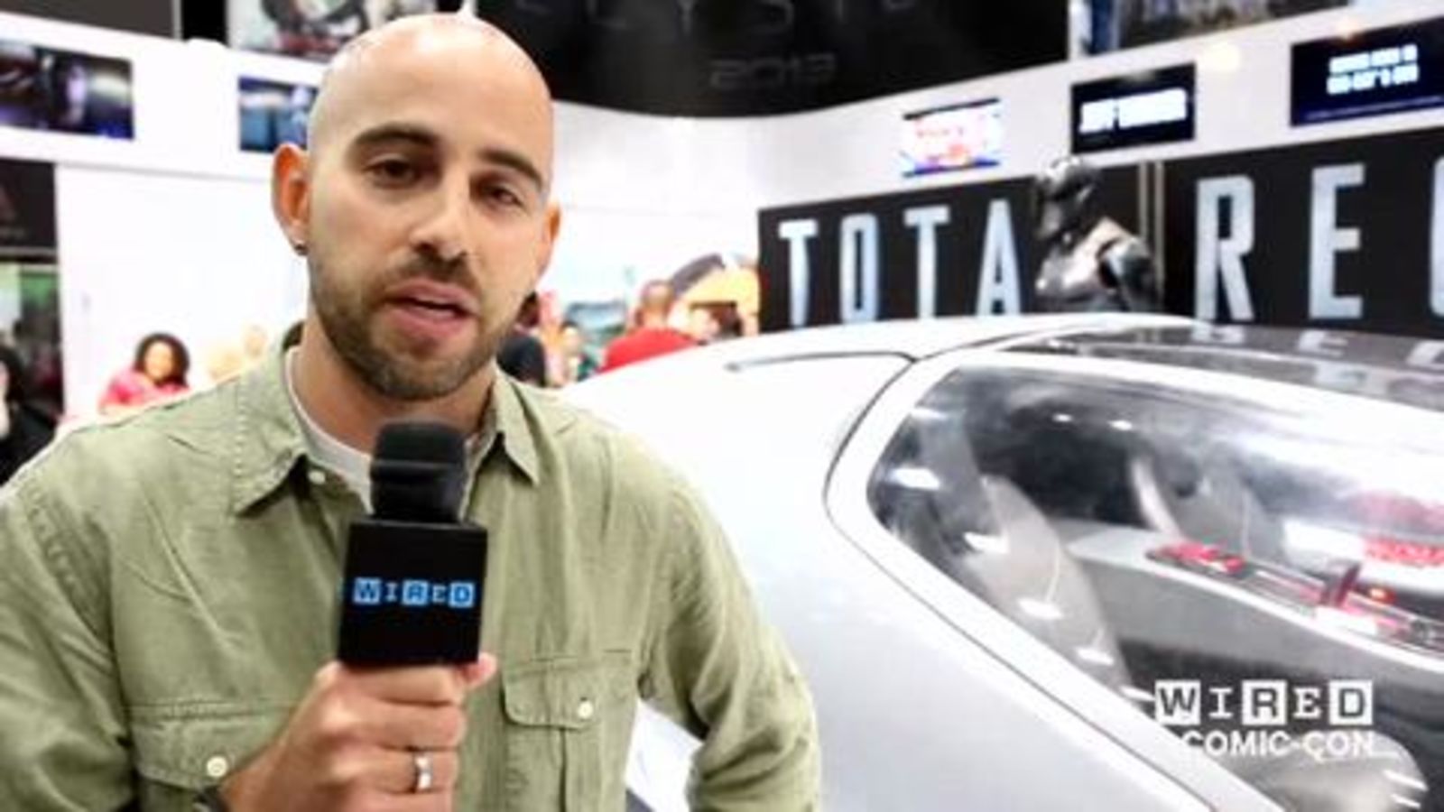 Total Recall - Costumes and Ride