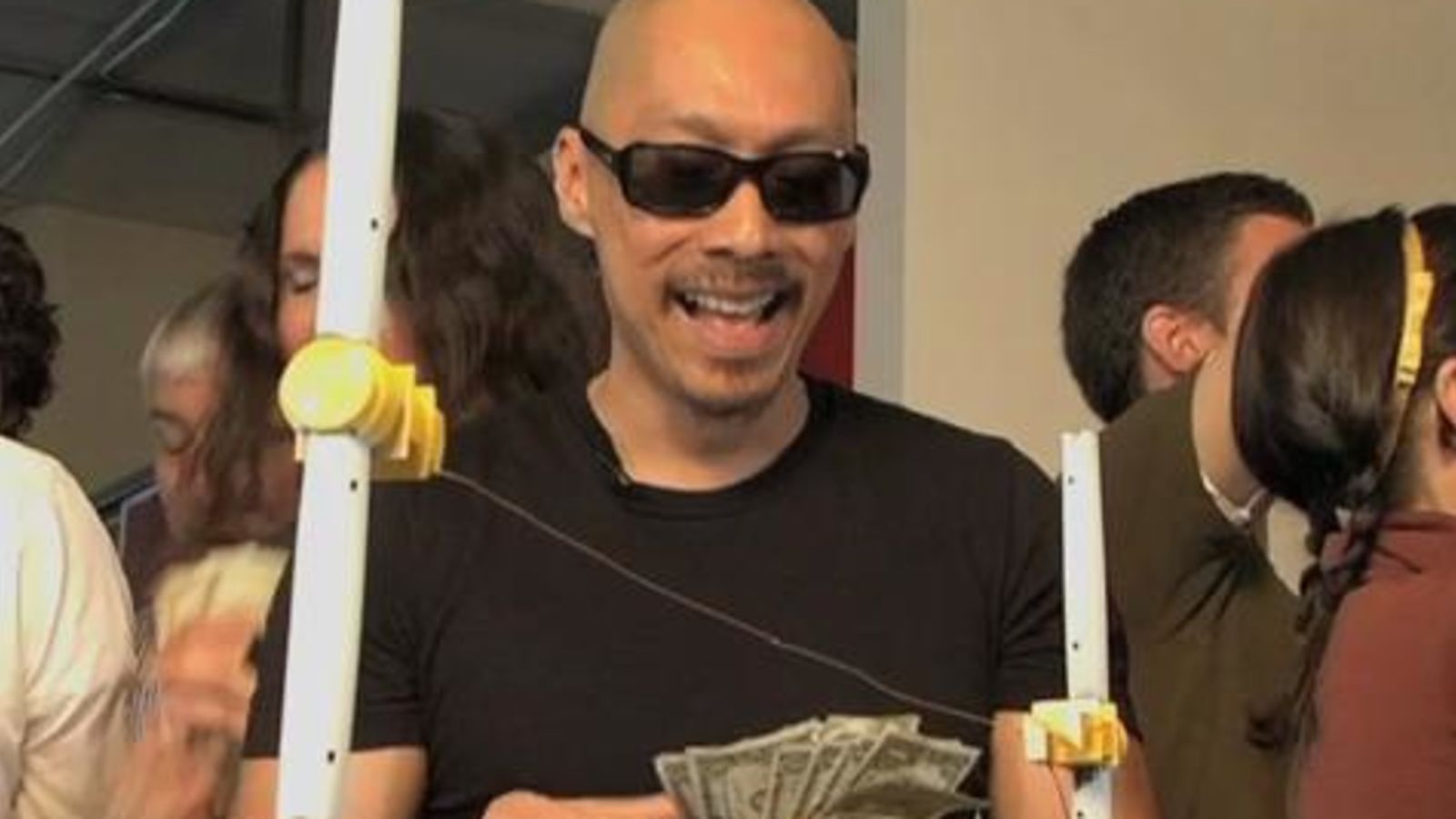 Dangerous Object: Red Snap'r Fence Electrifier