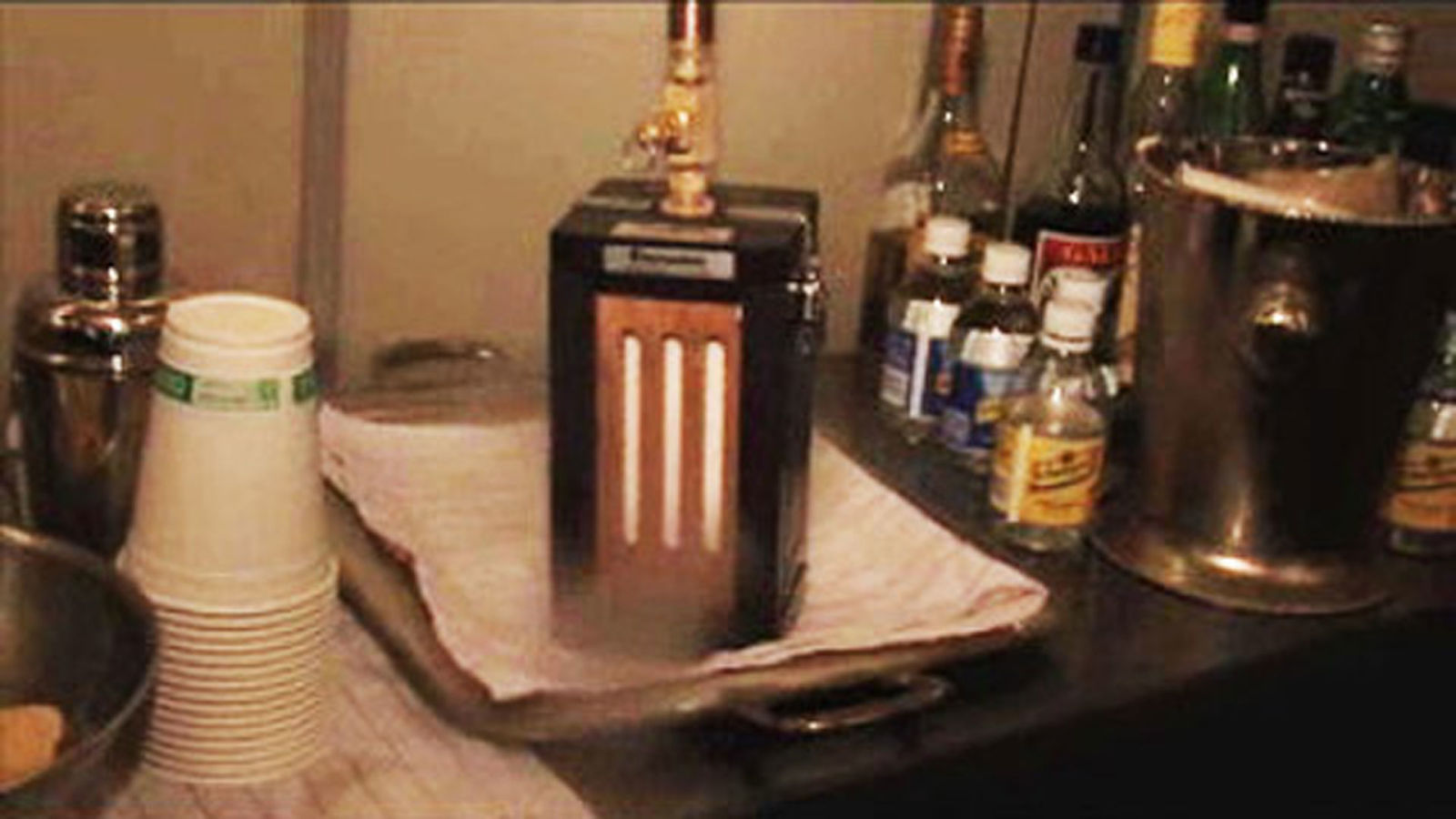 The Toxic Cloud-Emitting Portable Dry Ice Maker