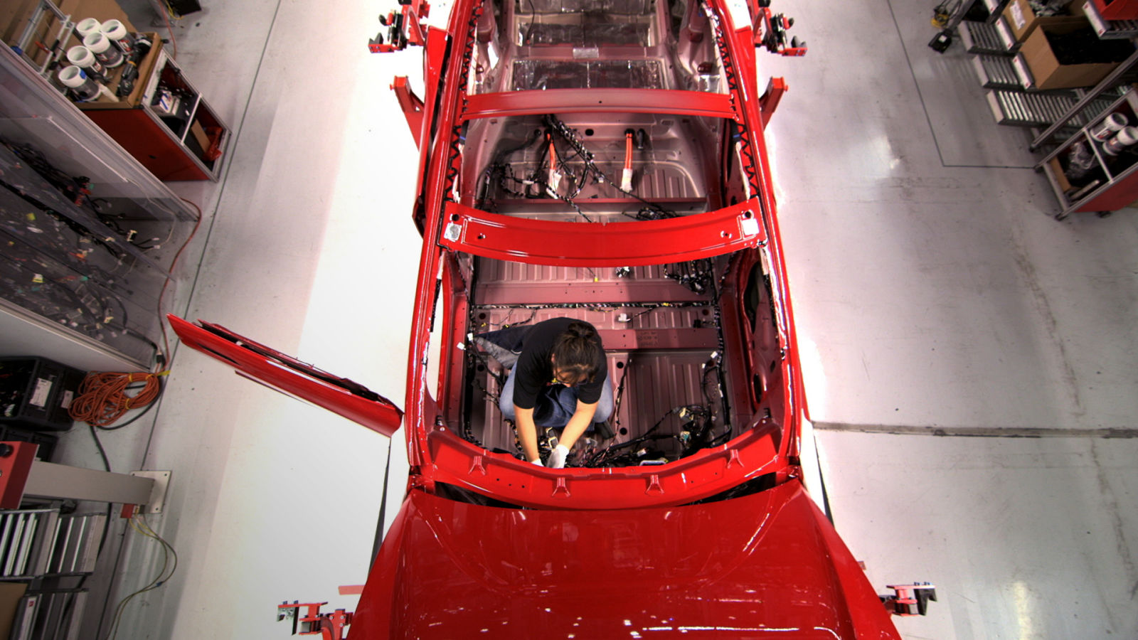 Tesla Motors Part 2: How Tesla Motors Builds Electric Cars