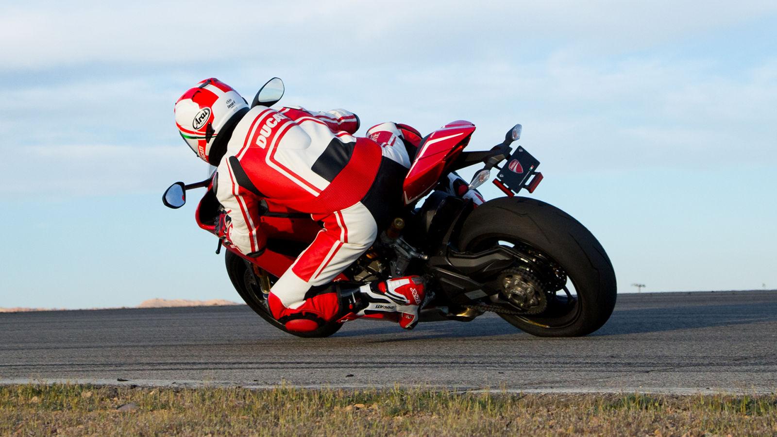 A Look at Ducati & the Technology Behind One of the Fastest Production Motorcycles in the World