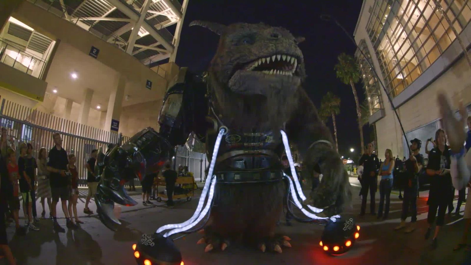 Alien Cop Car Invades San Diego Comic-Con 2014