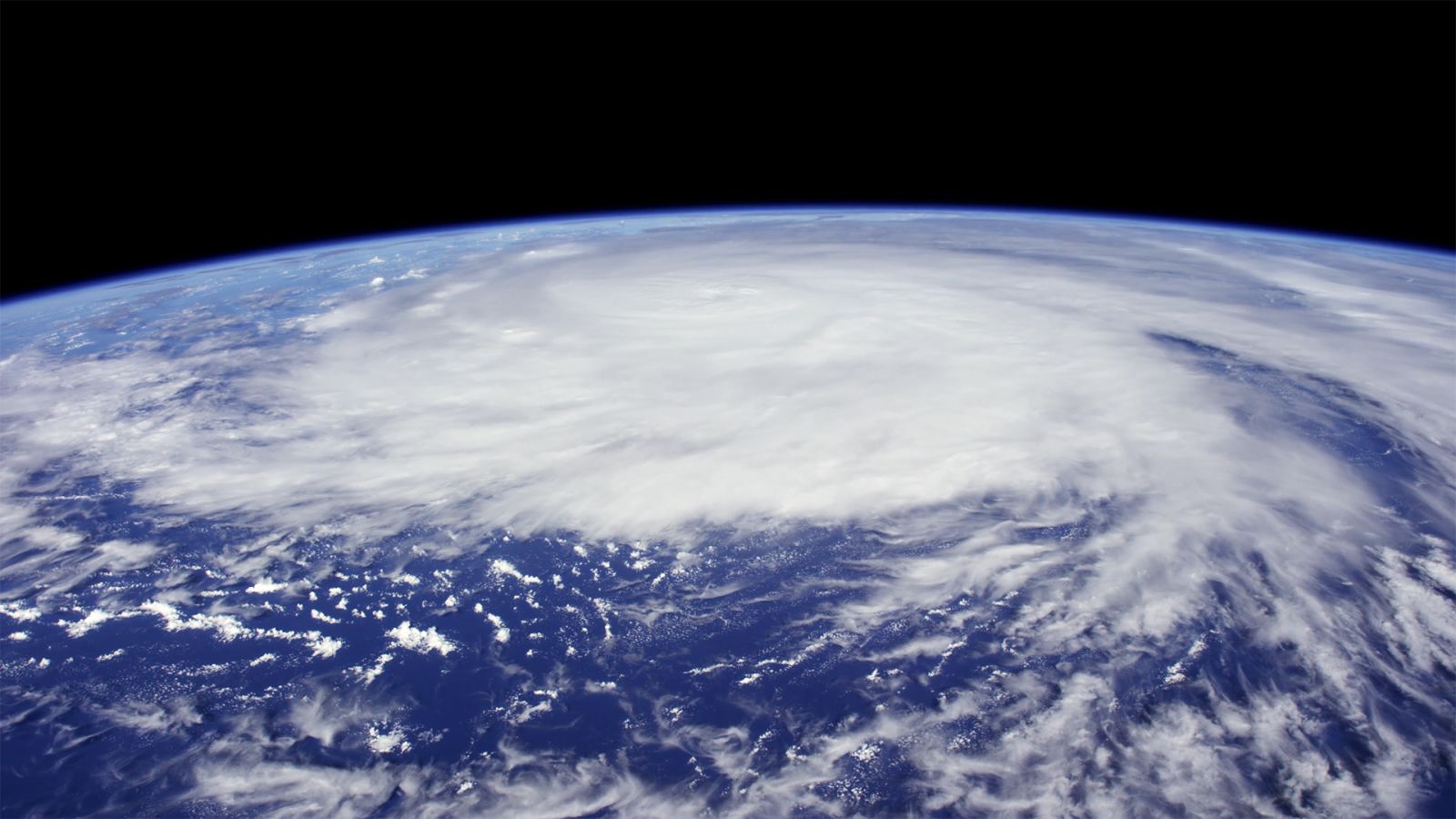 One Minute of Stunning Ultra HD Video From Space