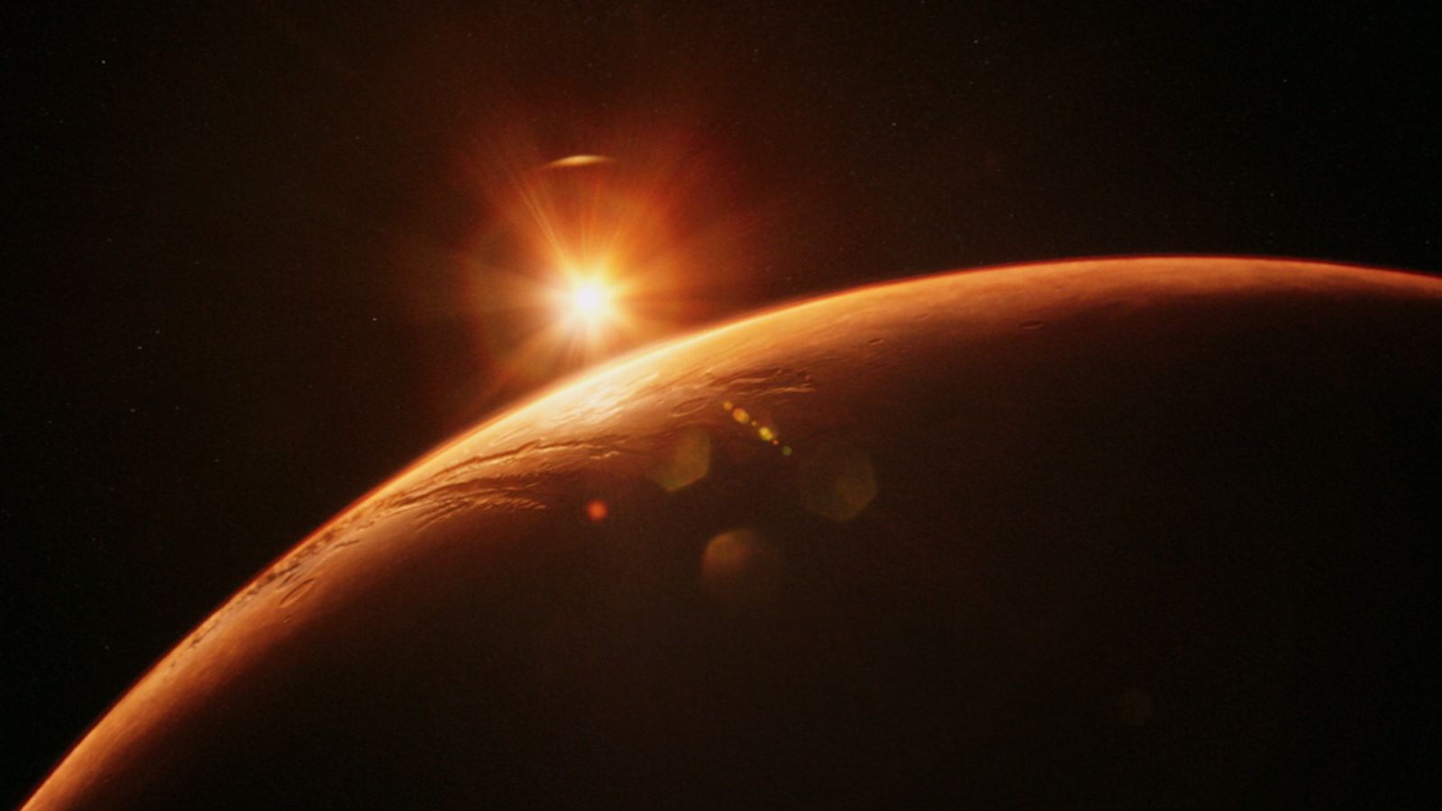 Ridley Scott Explains What He’d Change in “The Martian” Based on NASA’s New Discovery