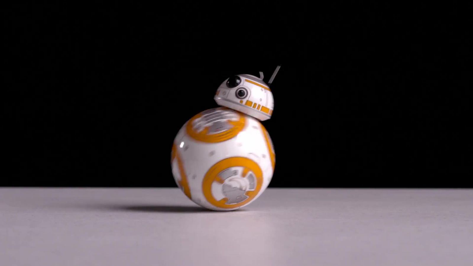 Testing Out the Star Wars BB-8 Toy & More Gadget Gifts with YouTuber MKBHD